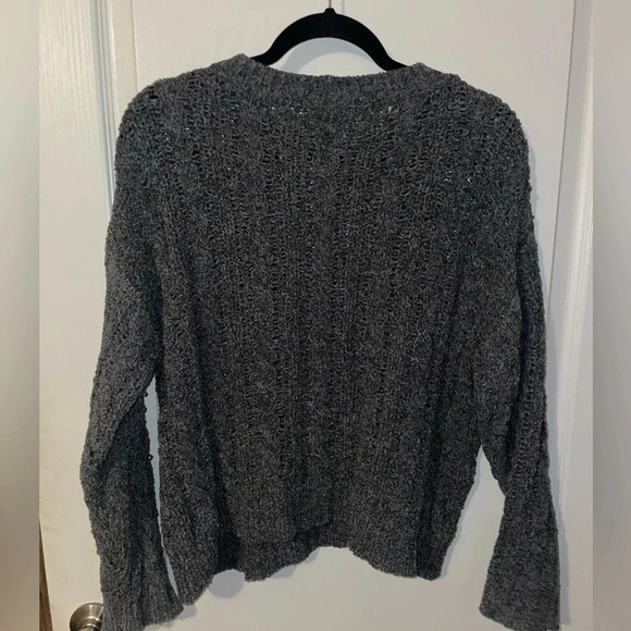 American eagle blueish/ grey chenille oversized‎ cropped sweater - Picture 2 of 5